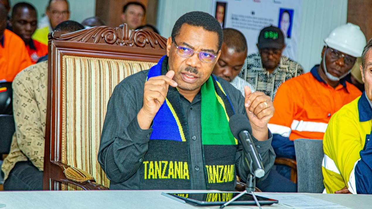 WAZIRI MKUU AKAGUA MRADI WA UJENZI WA BO...