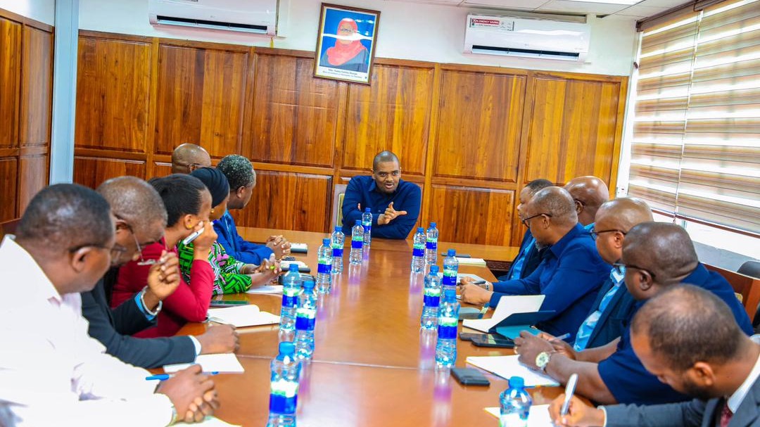 NDEJEMBI: TAFUTENI VYANZO VIPYA VYA UMEM...